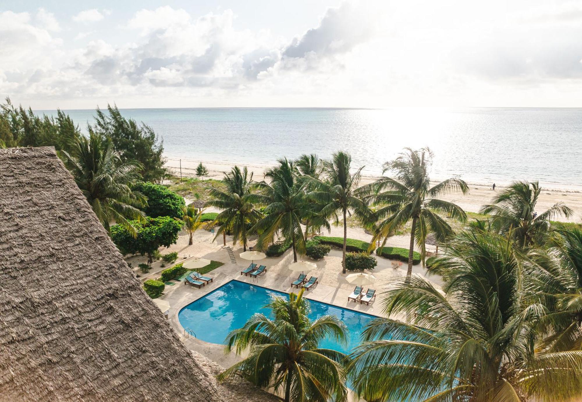 คิซิวา ออน เดอะ บีช รีสอร์ต Hotel ปาเยอ ภายนอก รูปภาพ