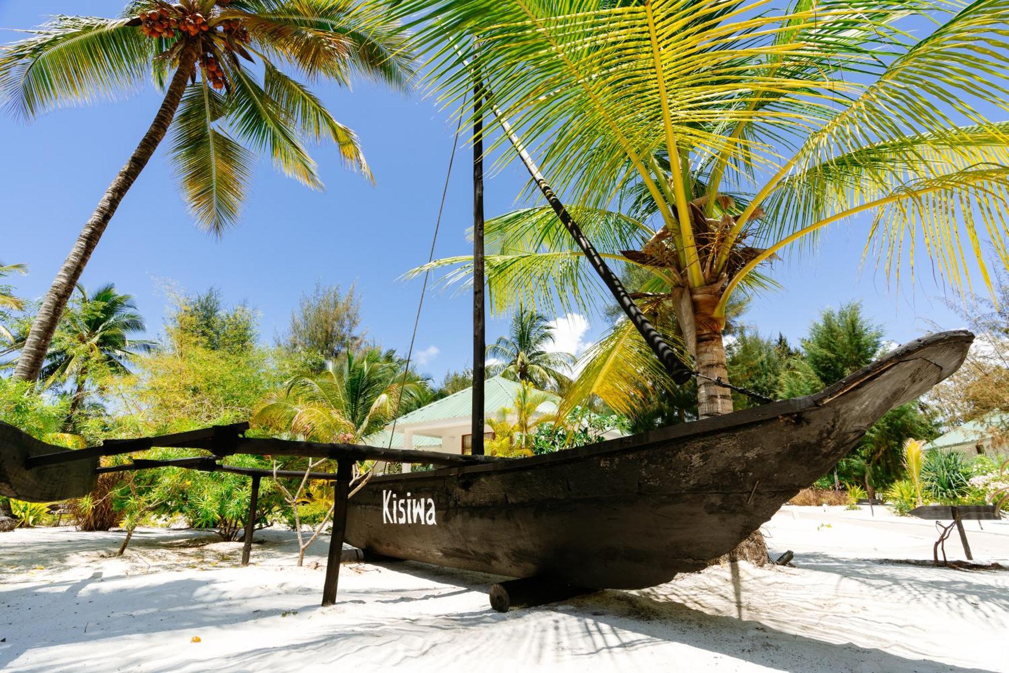 คิซิวา ออน เดอะ บีช รีสอร์ต Hotel ปาเยอ ภายนอก รูปภาพ